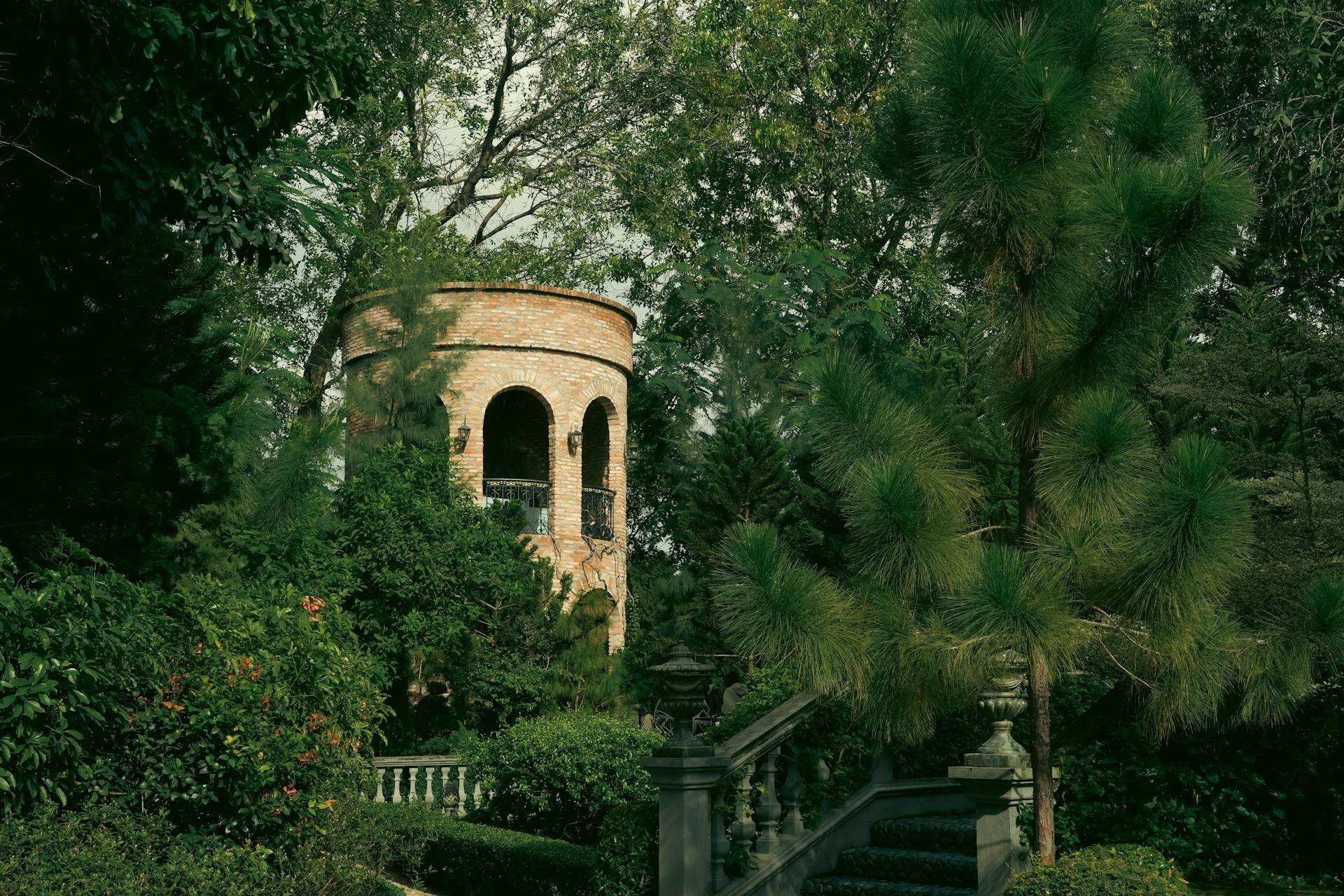 Heritage garden restoration project by Ghexghak